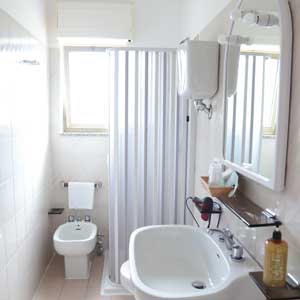 Lodging: Ensuite bathroom