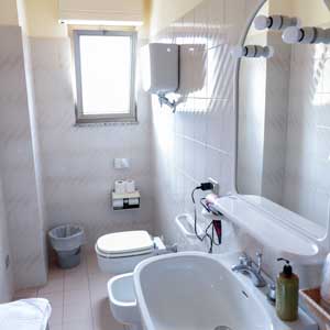 Lodging: Ensuite bathroom